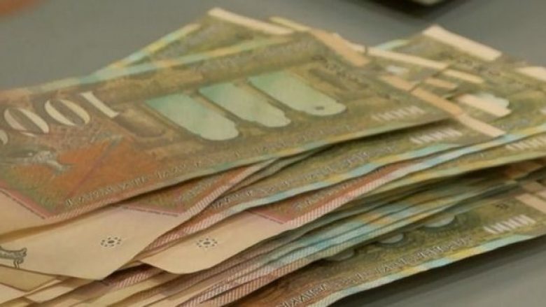 Publikohet paga mesatare për muajin gusht në Maqedoni
