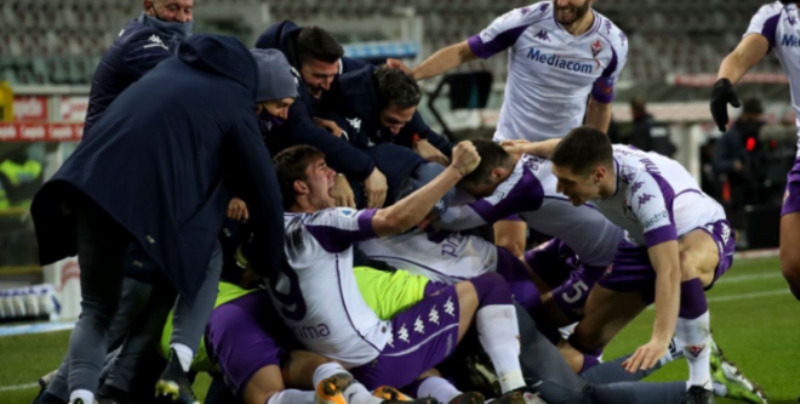 Fiorentina e mund me dramë Napolin për të arritur çerekfinalen në Kupën e Italisë