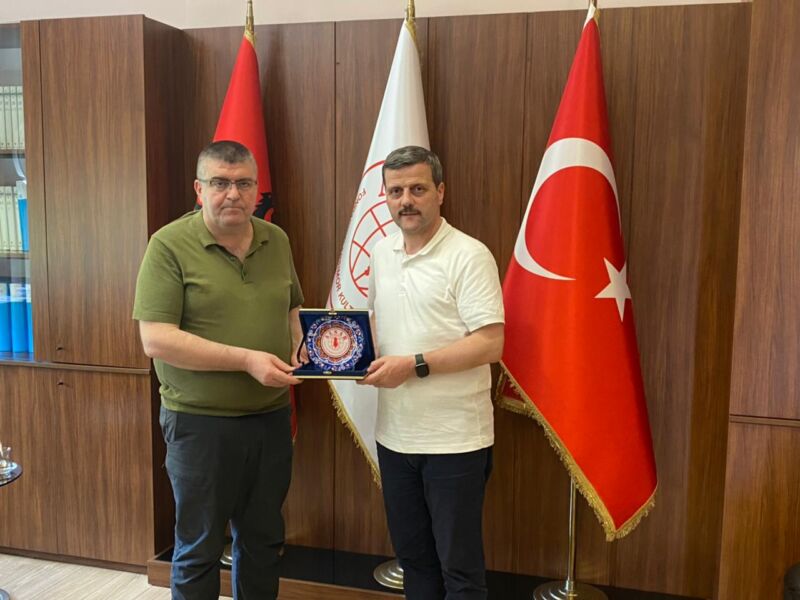 Vizitë e rektorit të Universitetit Gazi të Ankarasë, pritet nga kryetari i Fondacionit ALSAR