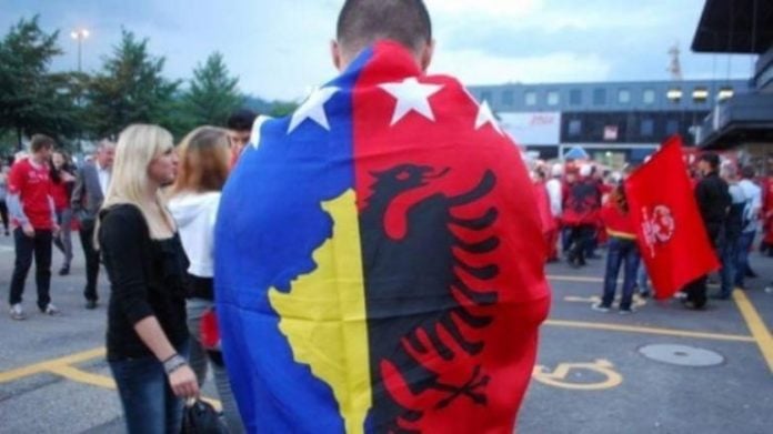 Shqipëri-Dardani, një ditë do jemi nji!