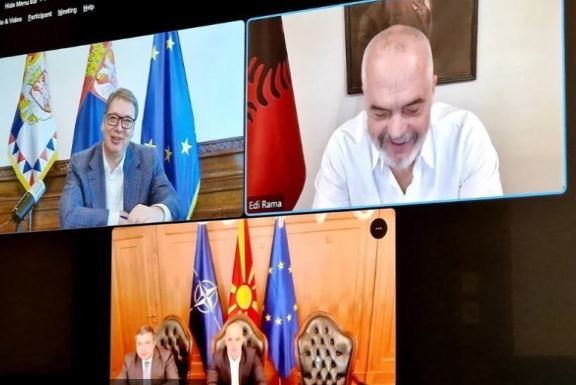 Bojkot apo pjesëmarrje? Vuçiç flet pas konsultimeve me Ramën dhe Kovaçevskin për Samitin e BE-së: Nesër në mesditë marrim vendim
