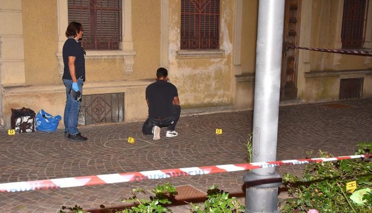 Festa e shqiptarëve në Itali kthehet në tragjedi, një vritet dhe një plagoset