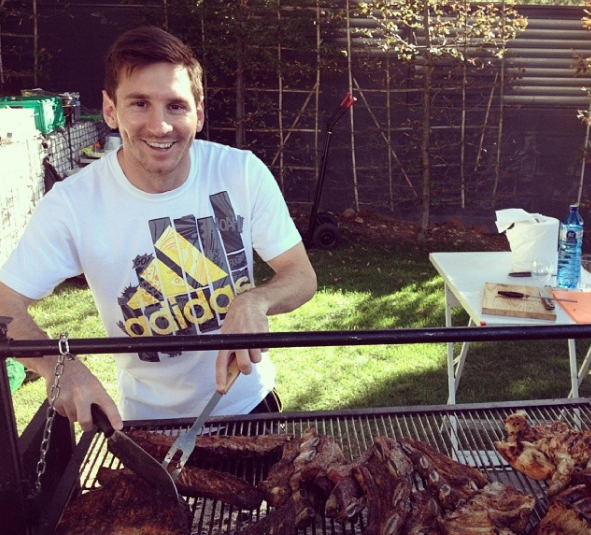  Messi ditched meat and ended his love of pizza after consulting Poser
