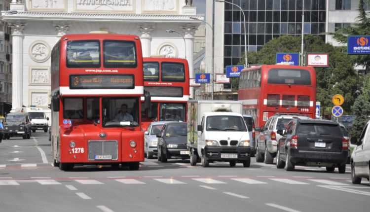 Mbi 28 000 studentë do të dalin në protestë nëse nuk gjejnë zgjidhje për transportin publik