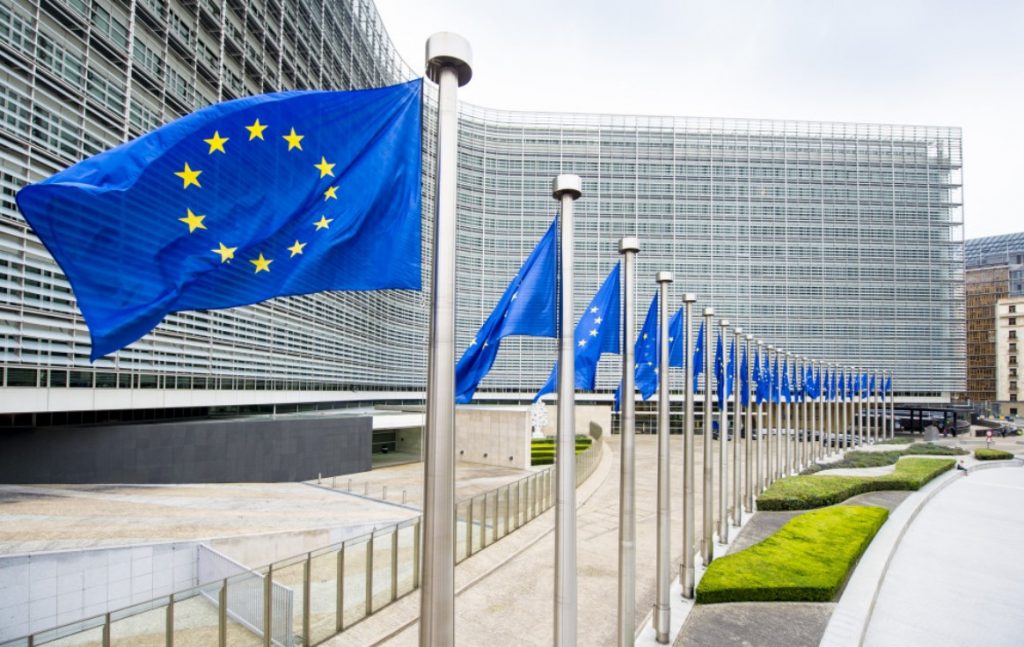 Politico: Vendet e BE-së po përgatisin një paketë ndihme ushtarake me vlerë 6 miliardë euro