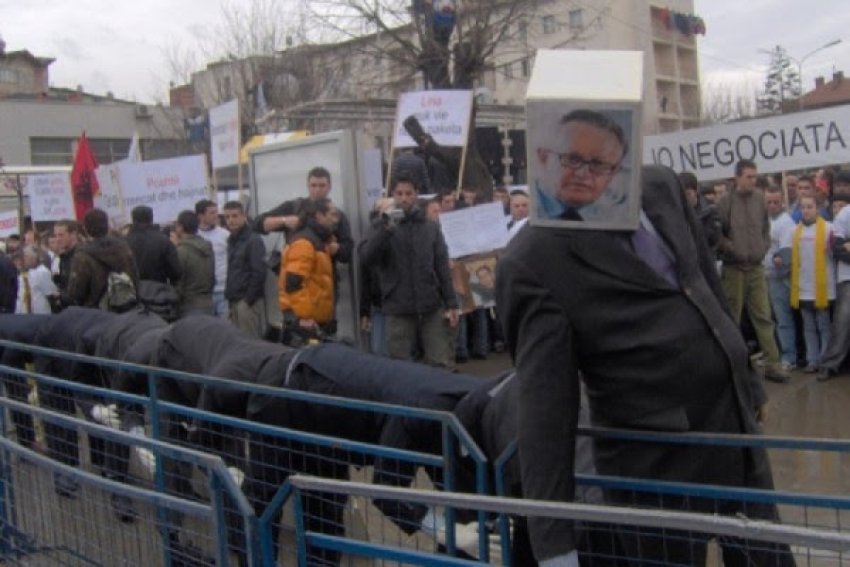 Protesta e përgjakshme e 10 shkurtit