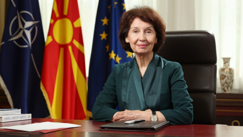Siljanovska Davkova  1 Maji është dita kur punëtorët dhe sindikatat me të drejtë protestojnë për paga më të larta