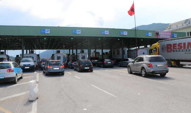 Nga sot hiqen kontrollet kufitare mes Shqipërisë dhe Kosovës