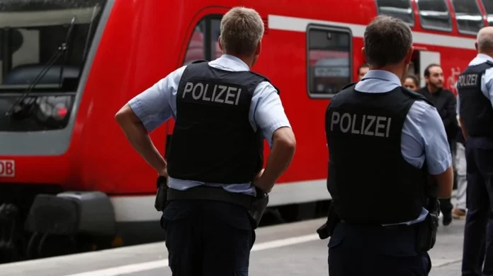 Adoleshenti i dënuar nga Maqedonia përsëri dyshohet për terrorizëm në Austri