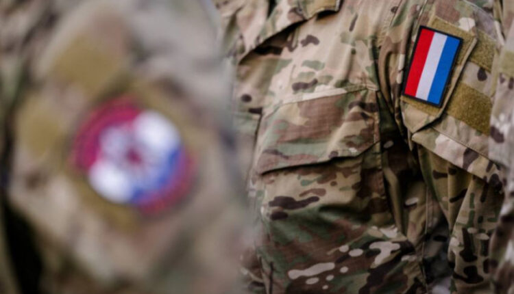 Holanda zgjeron kapacitetin mjekësor në përgatitje për një luftë të mundshme