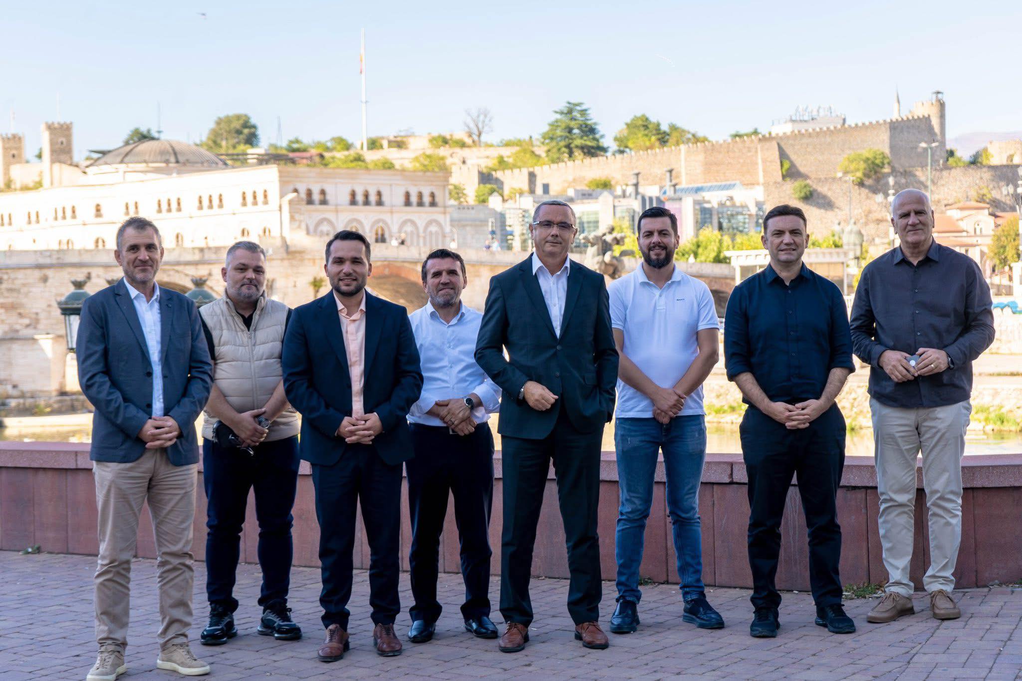Rexhepi  Faleminderit atyre që na besuan  rrugëtimi ynë vazhdon