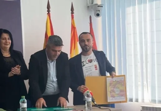 Kryetari i ri i Çashkës, Suat Shaqiri, zyrtarisht merr mandatin