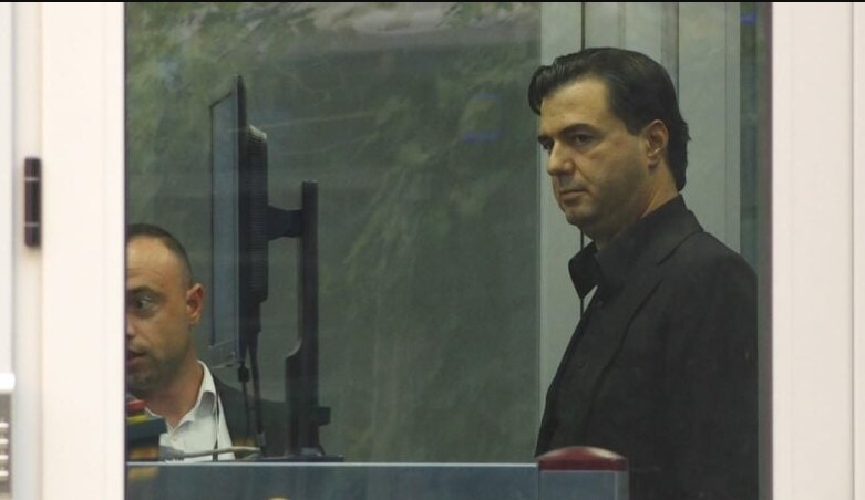 Basha në SPAK, po pyetet si person në dijeni për 21 janarin