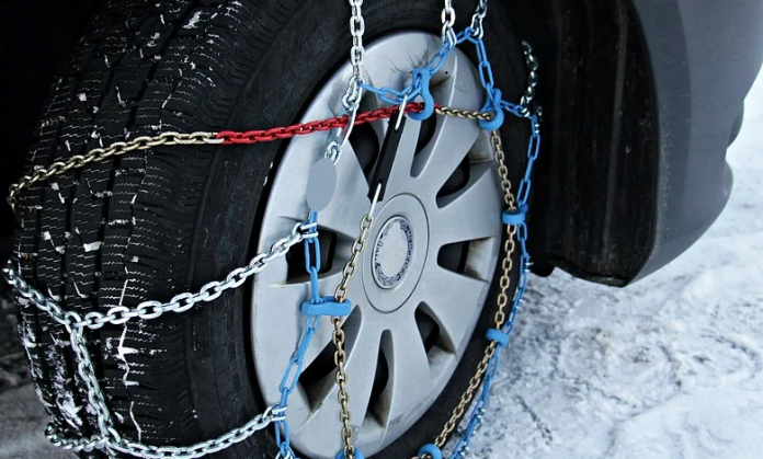 Më 15 nëntor hyn në fuqi mbajtja e pajisjeve dimërore