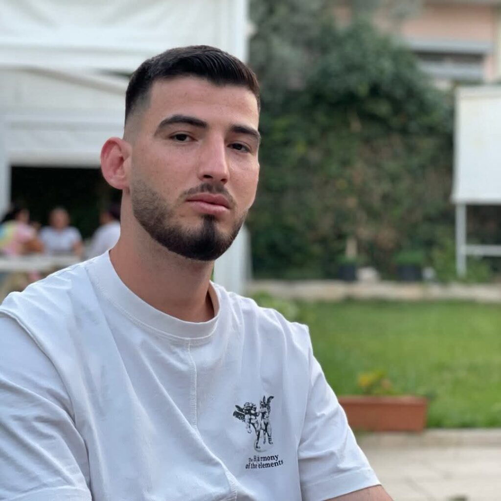 FOTO+EMRI/ Identifikohet i riu që humbi jetën pas një aksidenti me motor në Tepelenë