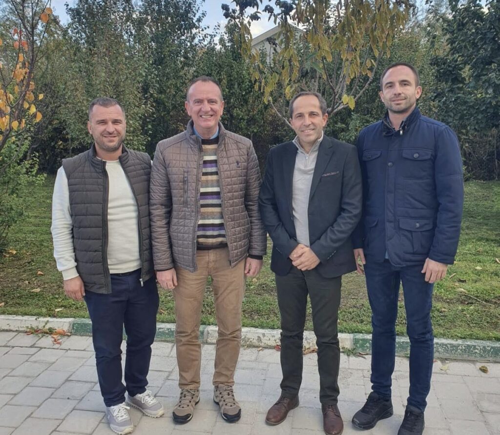 Taravari në Strugë në mbështetje të Arsim Dalipit