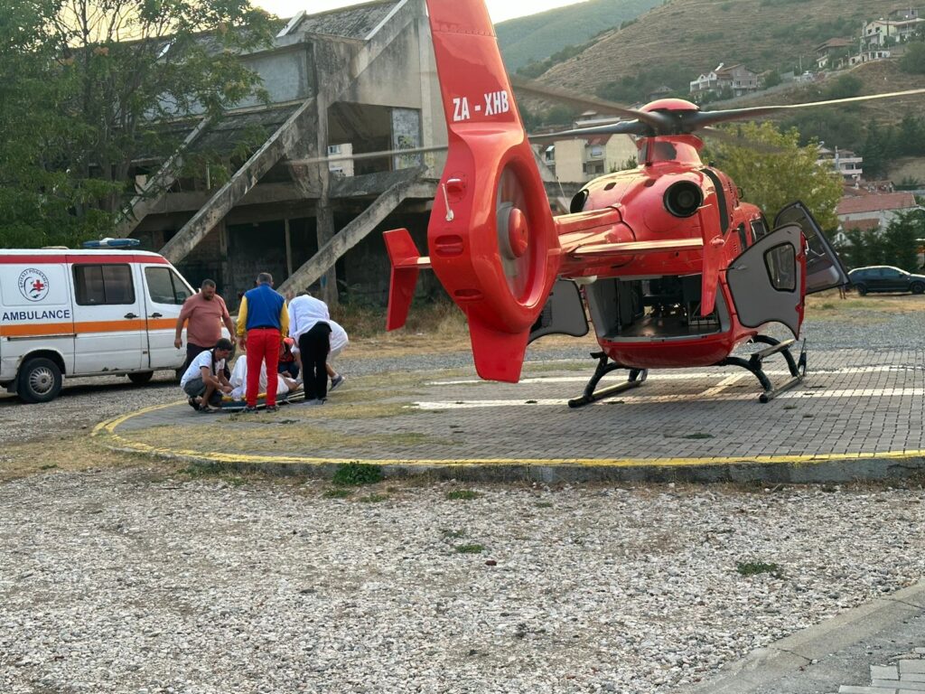 Konsumoi ilaçet që përdoren nga persona me parkinson, 12-vjeçarja transportohet me helikopter drejt Tiranës