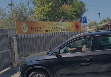 Kontrollet në burgun ku ndodhet edhe Erion Veliaj, policia zbulon telefona në qeli