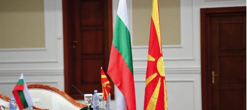 Eurodeputeti bullgar: Sofja nuk duhet ta detyrojë Maqedoninë të zbatojë ndryshimet kushtetuese, por është gati të ndihmojë