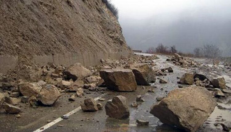 Rrëshqitje dheu në autostradën Shkup – Veles