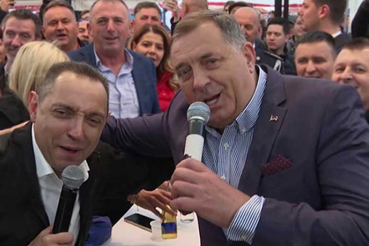 Britania e Madhe nuk e heq Dodikun nga “Lista e Zezë”