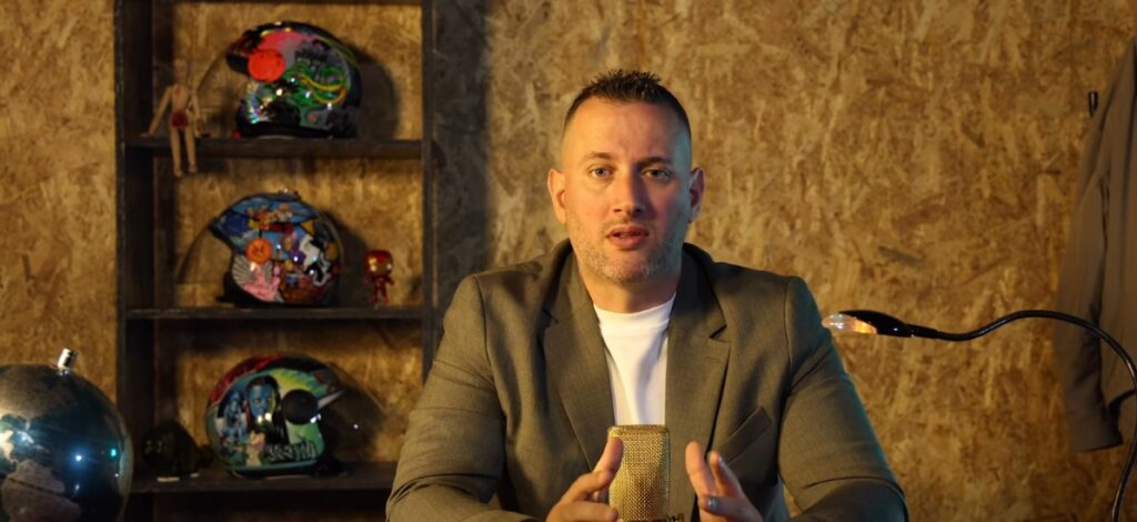 “Bashkisë së Tiranës nuk i duhet një shërbëtor i partisë, por i qytetarëve”- Florjan Binaj: Kandidoj për fëmijët tanë, që të rriten me kujtime, jo me ndërtime