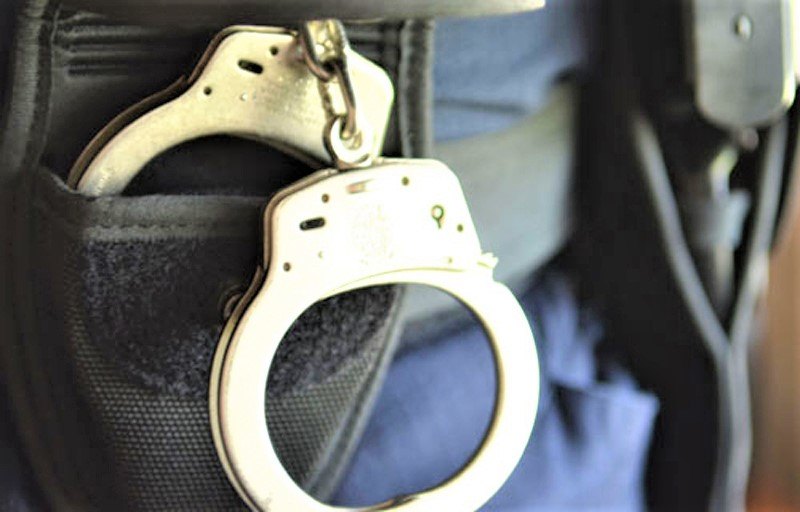 Qëlloi me armë mbrëmë në Çair, arrestohet personi