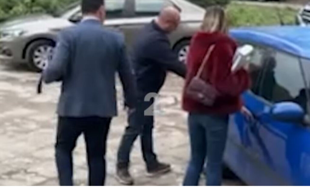 Aksioni në Shkup, policia shoqëron u.d. drejtorin e Agjencisë së Pagesave, Ilija Stoilev