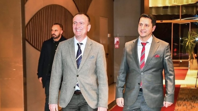 A do të jetë kandidat për kryetar të Gostivarit? Tregon Arben Taravari