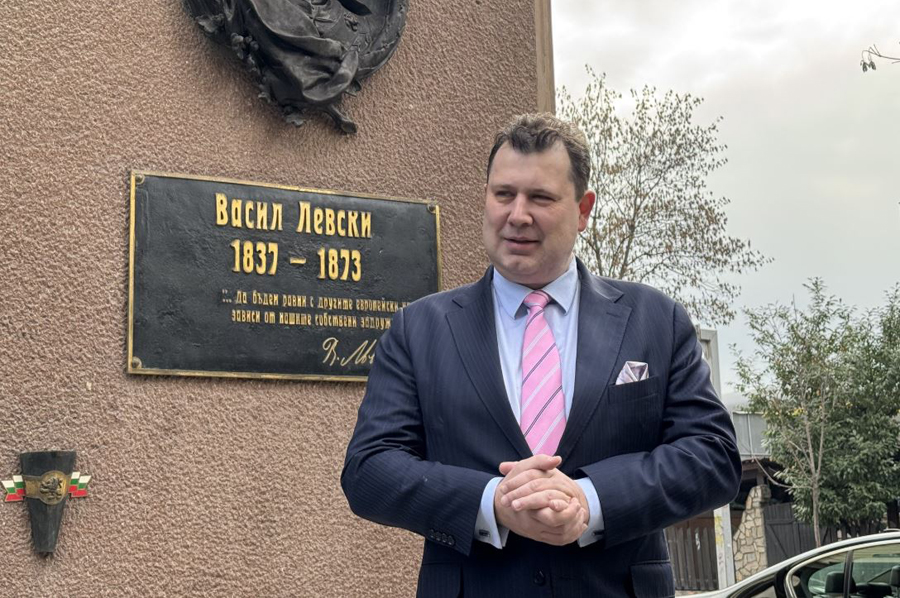 I QËNDROJMË MARRËVESHJES, GARANCI MË TË MADHE S’KA! Bisedë me ambasadorin e Bullgarisë në Shkup, Jeliasko Radoukov