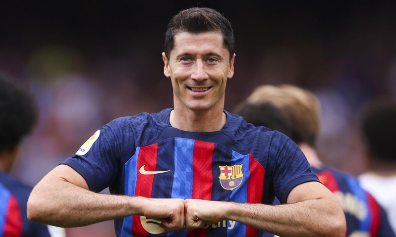 Lewandowski me “hat-trick”, Barcelona fiton ndaj Celta Vigos