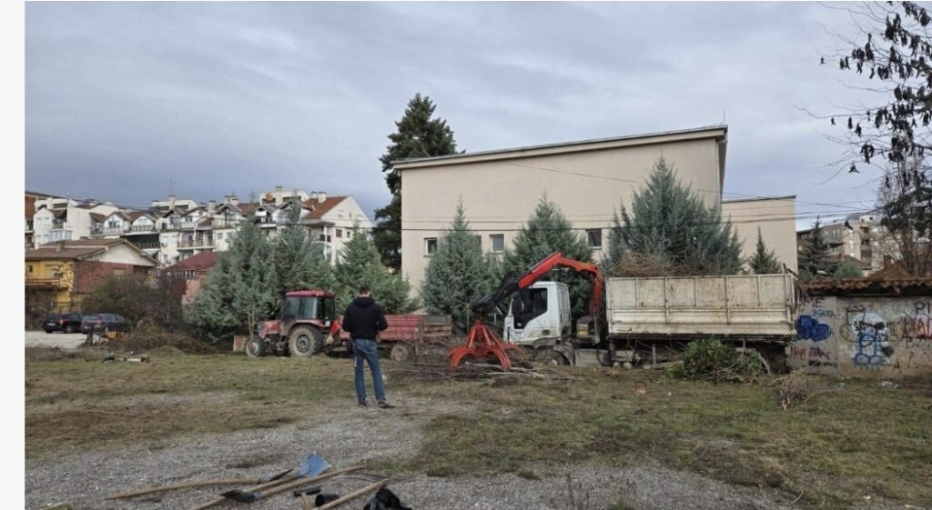 Aksion për kthimin në jetë të terrenit sportiv te ish-kazerma e ARM-së në Kumanovë