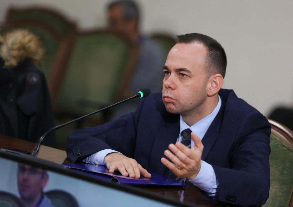 U dënua me 2.8 vite burg për aferën e inceneratorit të Tiranës, ish-deputeti Alqi Bllako lirohet nga qelia, GJKKO: Dënimi i tij është shlyer me paraburgim