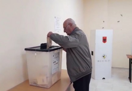 Zgjedhjet e pjesshme në 5 bashki, KQZ publikon të dhënat e përditësuara: 16.08% të qytetarëve kanë ushtruar të drejtën e votës, Tepelena qyteti me përqindjen më të lartë
