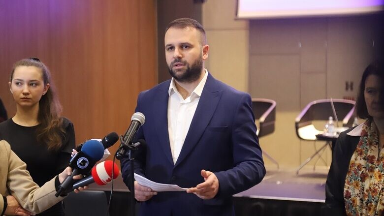 Durmishi paralajmëron rritje të pagës minimale në muajin mars