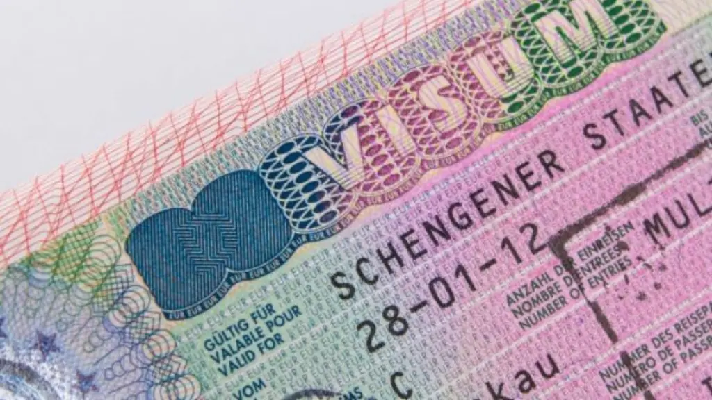 Lansohet faqja Paviza.eu, ku qytetarët e Kosovës mund të informohen për rregullat e reja të udhëtimit në zonën Schengen