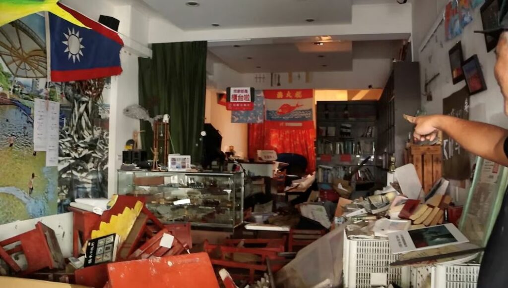 Tajfuni “Fung-wong” sjell përmbytje në Tajvan, mijëra të evakuuar