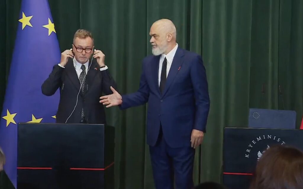 U pyet për hetimin e Belinda Ballukut nga SPAK, Rama i shmanget gazetares dhe mbyll konferencën