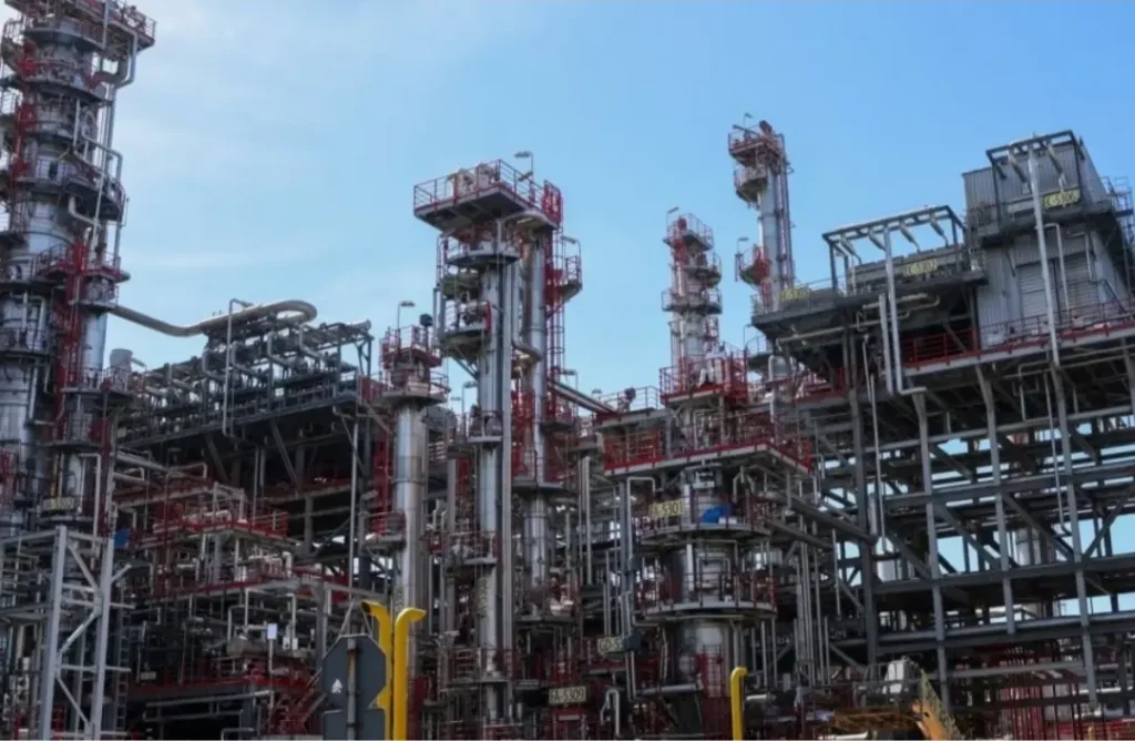 Serbia përballet me krizën e naftës: Çfarë ndodh pas sanksioneve të SHBA-së?