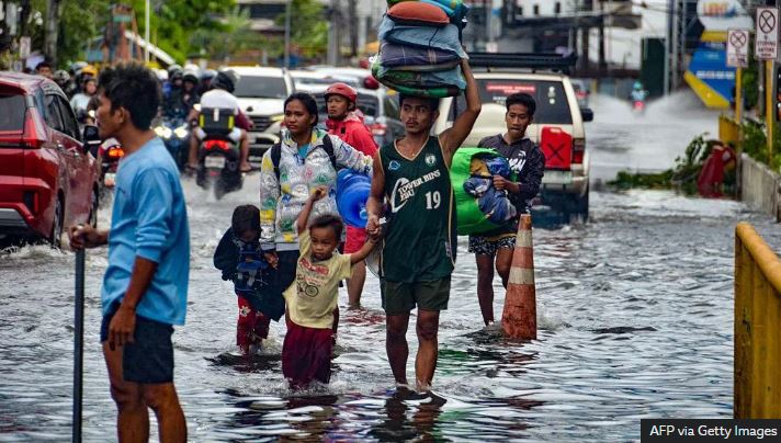 Filipinet shpallin gjendje katastrofe, numri i të vdekurve nga tajfuni rritet në 114
