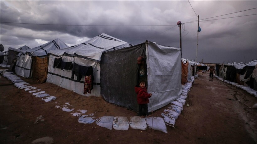 Moti i keq përfshin Gazën, përmbyten mijëra tenda të palestinezëve të zhvendosur