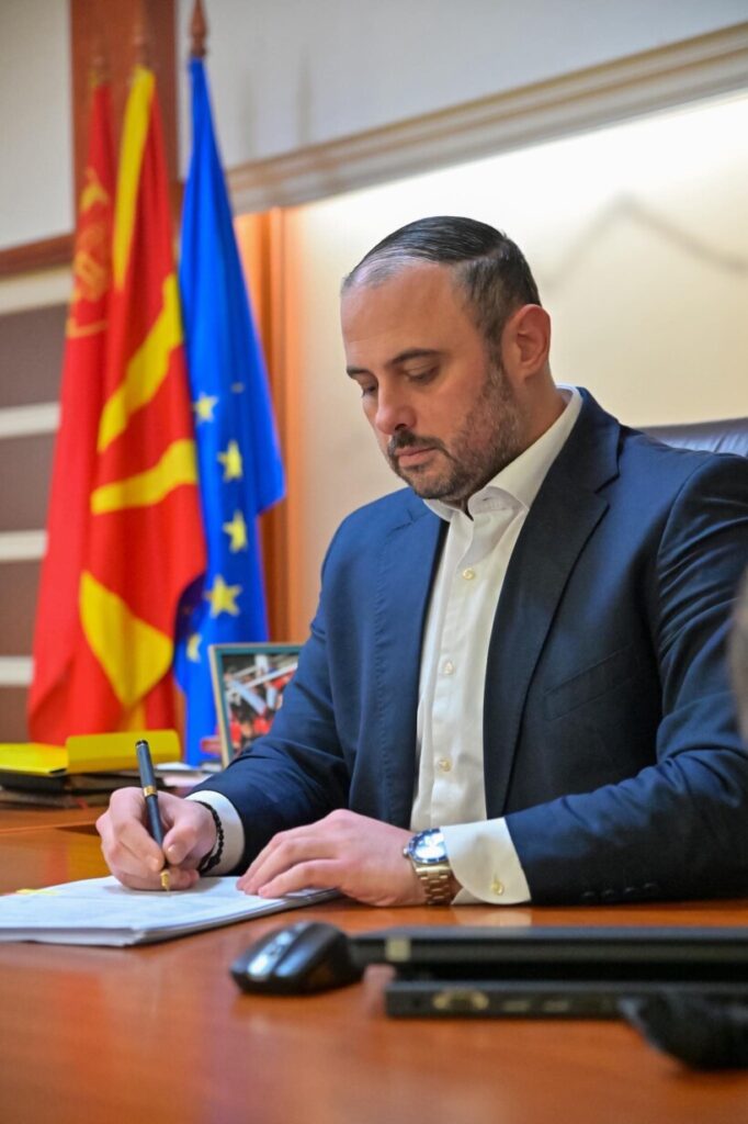 Gjorgjievski: Shkupi do të ketë një Luna park të ri, ka filluar furnizimi publik për projektimin dhe montimin