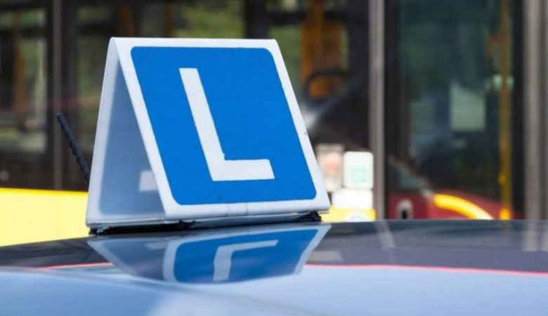 Mbi 40 autoshkolla kanë formuar “kartel” për përcaktim të përbashkët të çmimeve