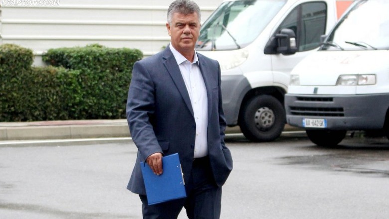 Lirohet nga burgu ish ministri i Mjedisit, Lefter Koka