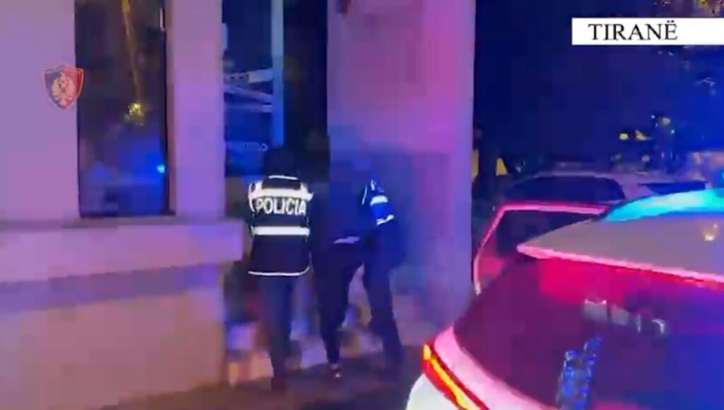 Plagosja e 26-vjeçarit në Fresk, identifikohen porositësit! Arrestohet njëri nga autorët (EMRAT)