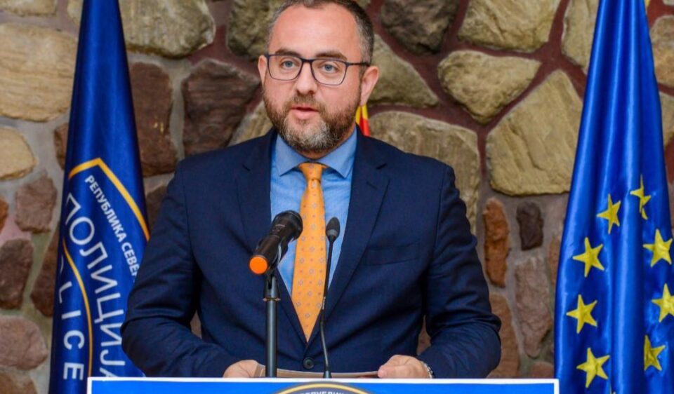 Ministrin e Brendshëm e kap radari për tejkalim shpejtësie, paralajmërimi i vjen me SMS