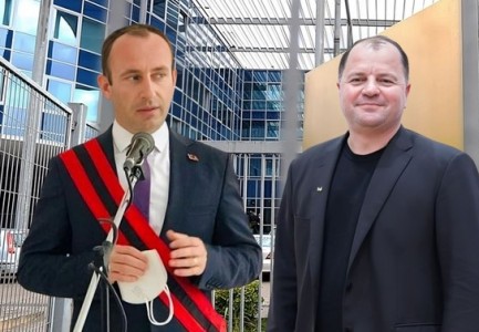 “Kryebashkiaku i Kuçovës zyrtarisht nën hetim për 4 kallëzime”- Maliqi publikon dokumentin e SPAK: Hajdari duhet të ishte shkarkuar me kohë! Kush po e mbron ende