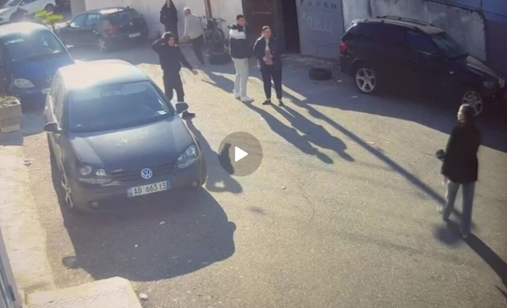 Sherri i dhunshëm pranë gjimnazit, arrestohen dy të rinj! Procedohen edhe 5 nxënës, nga sherri u lënduan dy të mitur