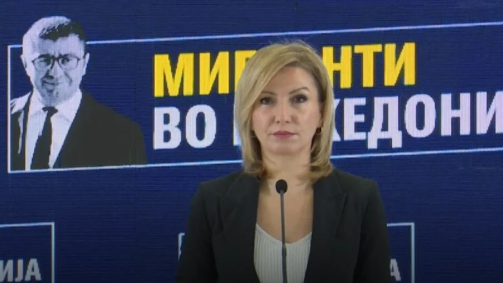 Kuzeska: Kush i dha të drejtë Mickoskit të negociojë për të sjellë migrantë në vend, Maqedonia nuk ka mundësi të merret me këtë sfidë