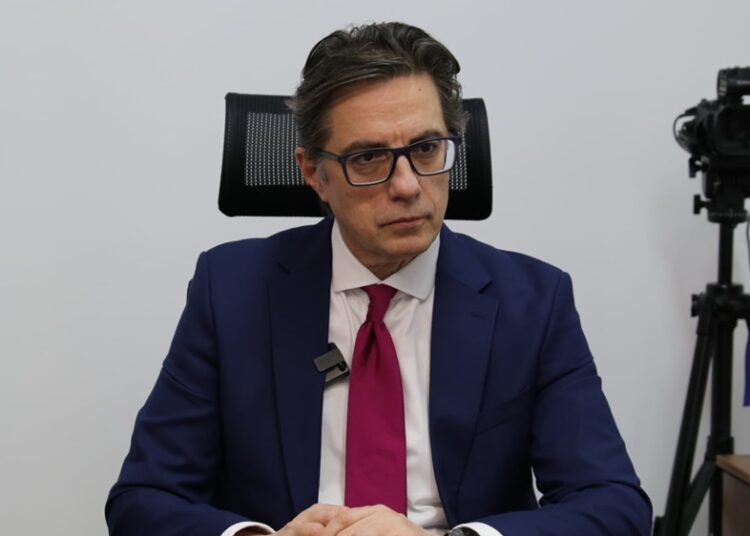 Pendarovski  Elita politike thotë NATO  por de fakto dëshiron të jetë në  botën tjetër   VIDEO 